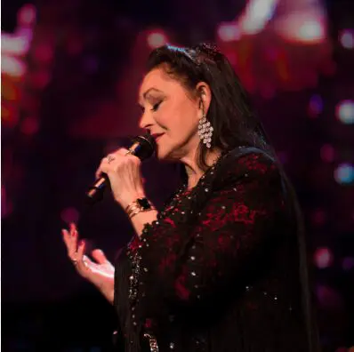 Crystal Gayle